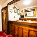Oyo The Royal Hotel